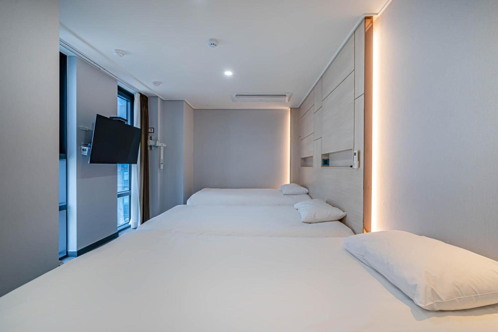 Griffinbay Hotel Busan Exterior photo