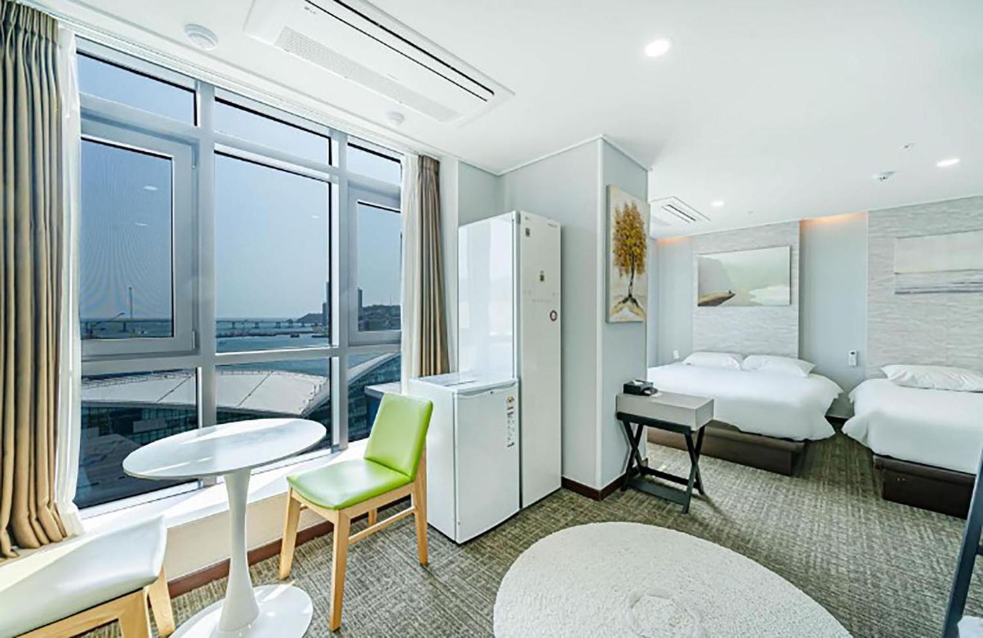 Griffinbay Hotel Busan Exterior photo